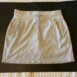 Athleta  Tennis or Golf Light Gray Skort - Size 4